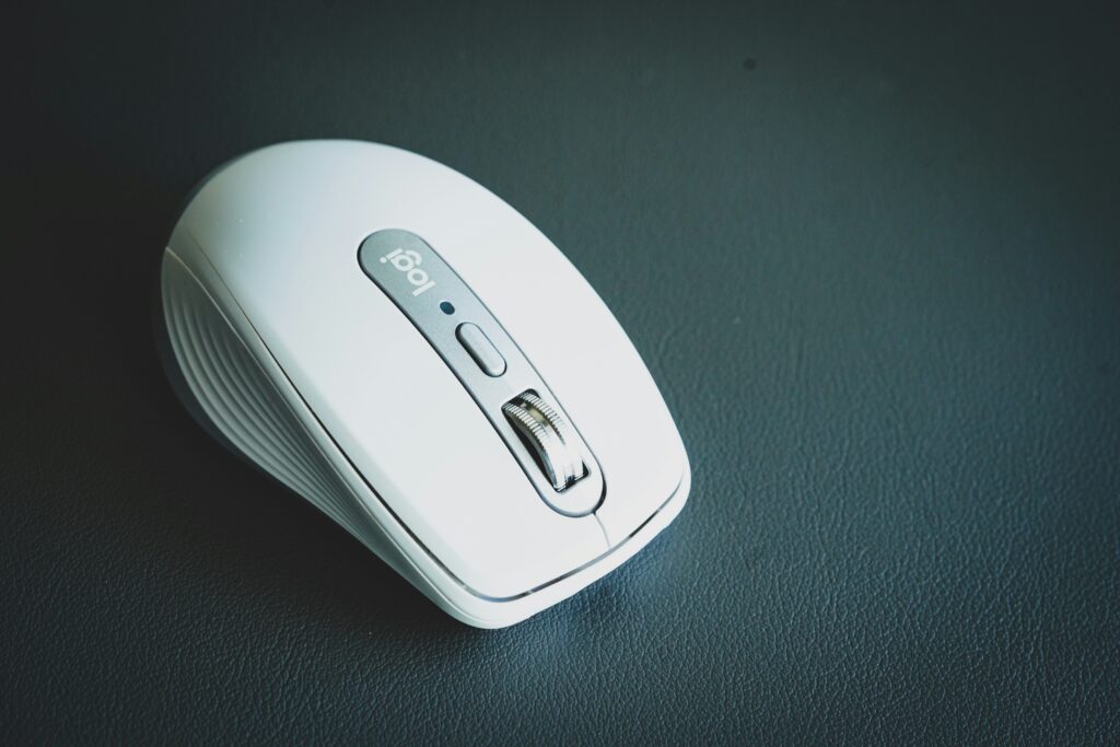 logicool-mouse